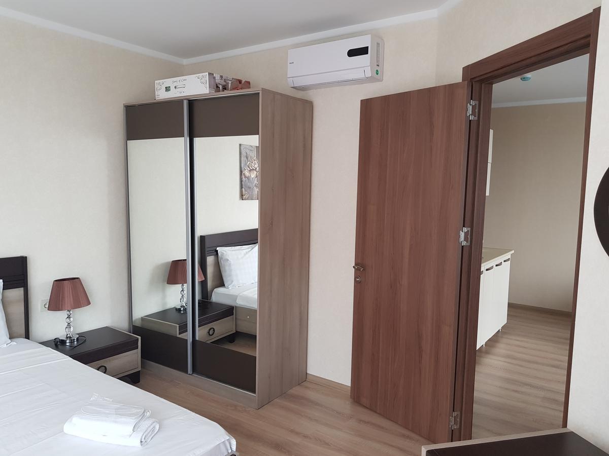 Viva Blue Batumi Aparthotel Εξωτερικό φωτογραφία